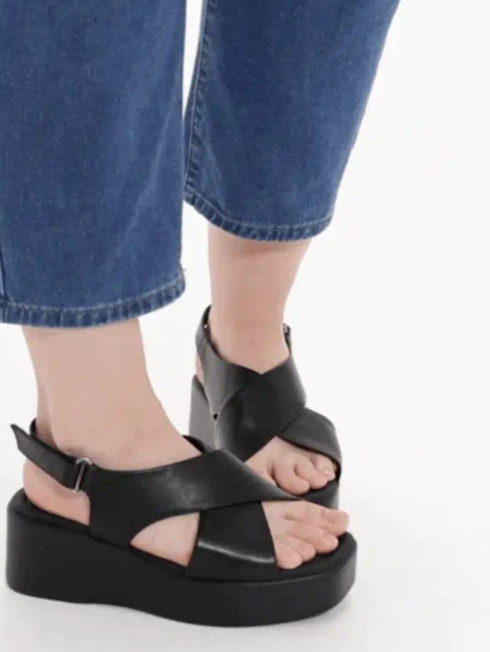 NWB Bianca Wedge Sandals - 7WW